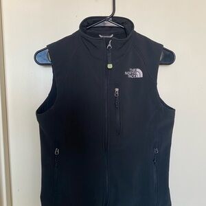 Women’s North Face Apex soft shell vest